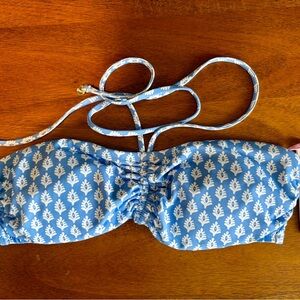 Vineyard Vines Blue and White Eastham Bikini Top in Seaweed Serenity